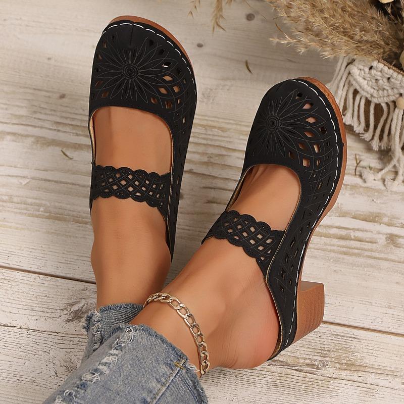 Women's Summer New Large Size Women's Sandals Retro Block Heel Slippers Large Size Cutout Wedge Sandals