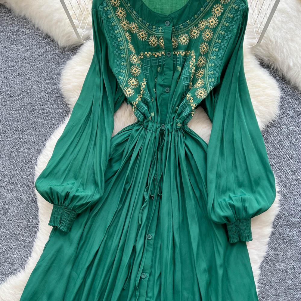 Women's Retro Embroidery Heavy Work Waist Cinching Single Button Ele Long Dress