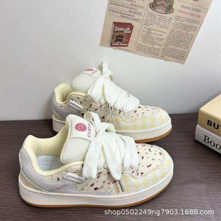 

2025 весна и осень новые парусиновые туфли толстая подошва обувь студентки универсальные нишевые повседневные спортивные туфли хлебные туфли 35