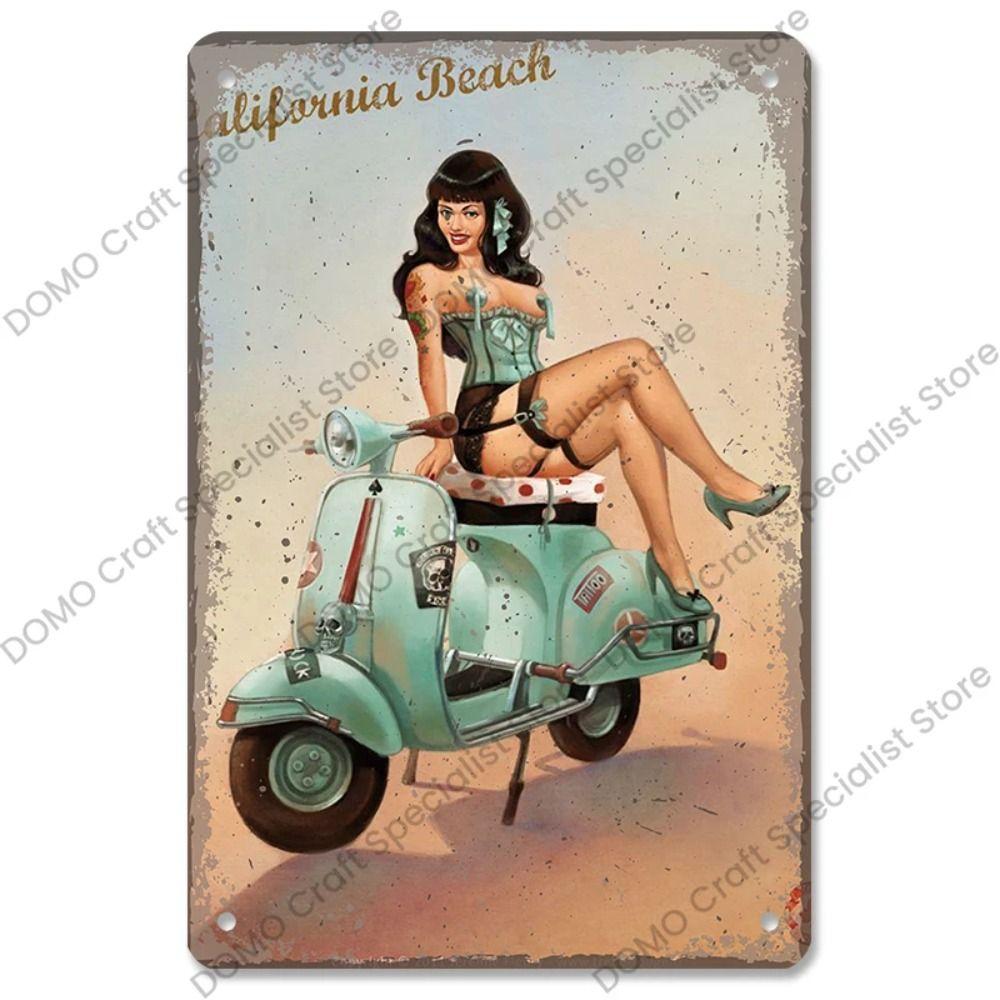 Metallplatta för flickor i interiör från Pinup-postern