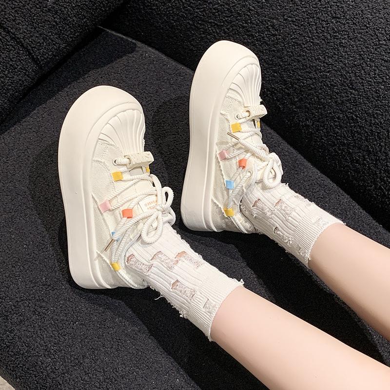 

Платформенные белые женские парусиновые туфли 2025 весна и осень новая популярная женская обувь универсальные повседневные туфли на платформе молочный фуфу 40