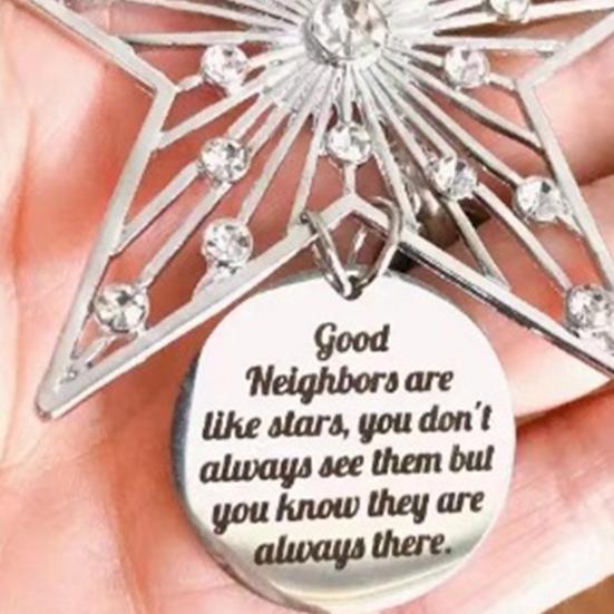 Christmas Friendship Charm Gift Metal Hanging Snowflake/Star/Round/Snowman Shaped Decoration with Blessing