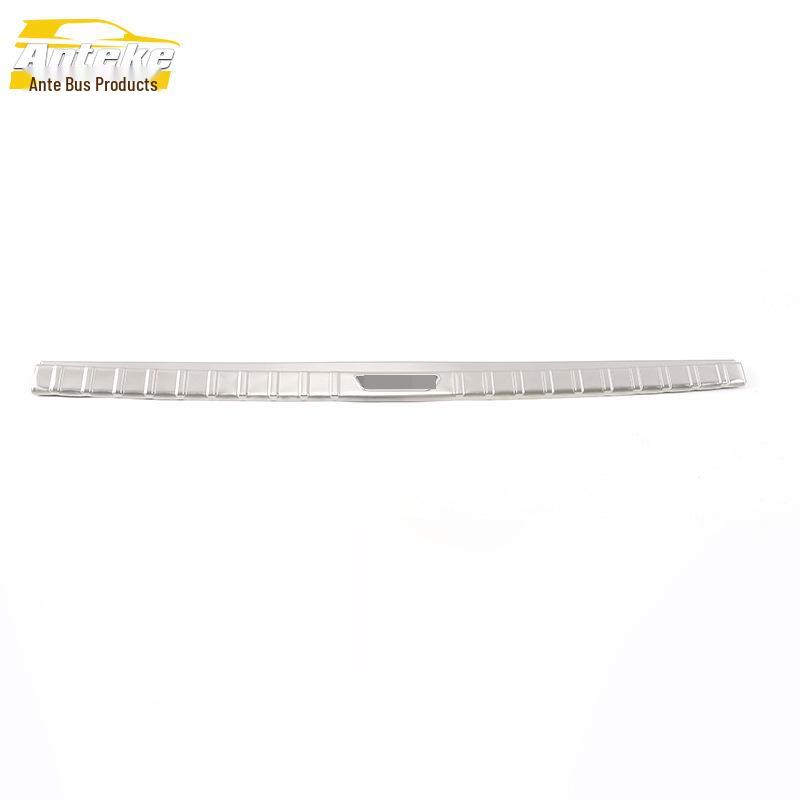 

Pajero 18 Rear Guard: Stainless Steel Tailgate Trunk Protection Plate.