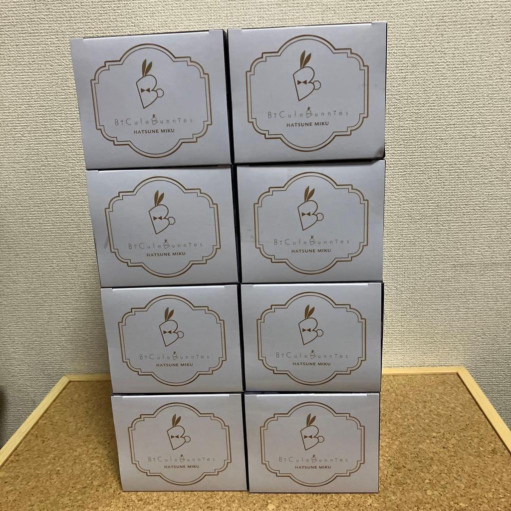 [USED] Hatsune Miku 8 Items * Bunny White