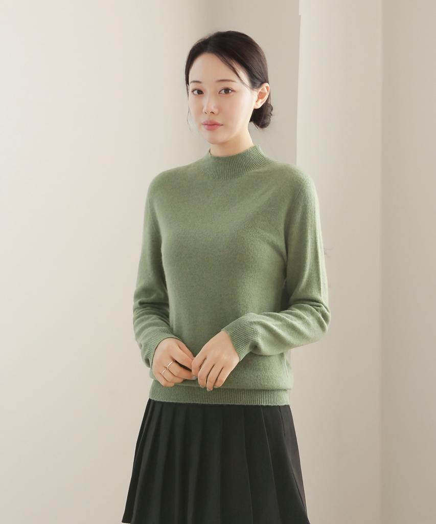 Keulleiseu Classic Mood 100% Wool Mock Neck Knit_Red
