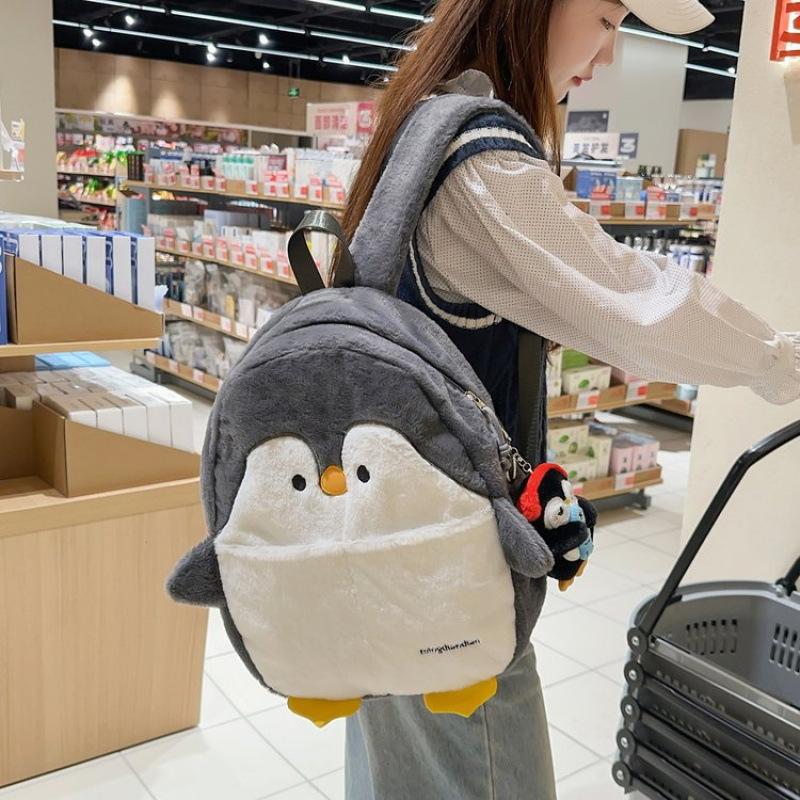 Zaino nuovo ins squalo peluche zaino carino piccolo pinguino cartone animato zaino divertente studente versatile ragazza zaino scolastico