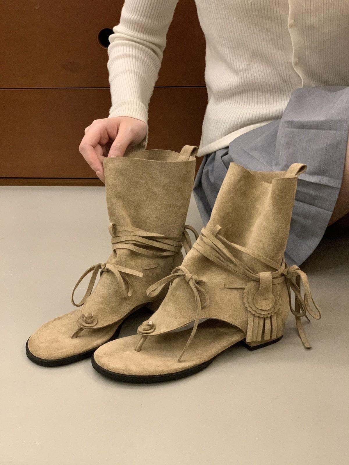 

French thick heel herringbone toe sandals women s summer 2025 new retro cool boots loose fashion warehouse tube short boots 39