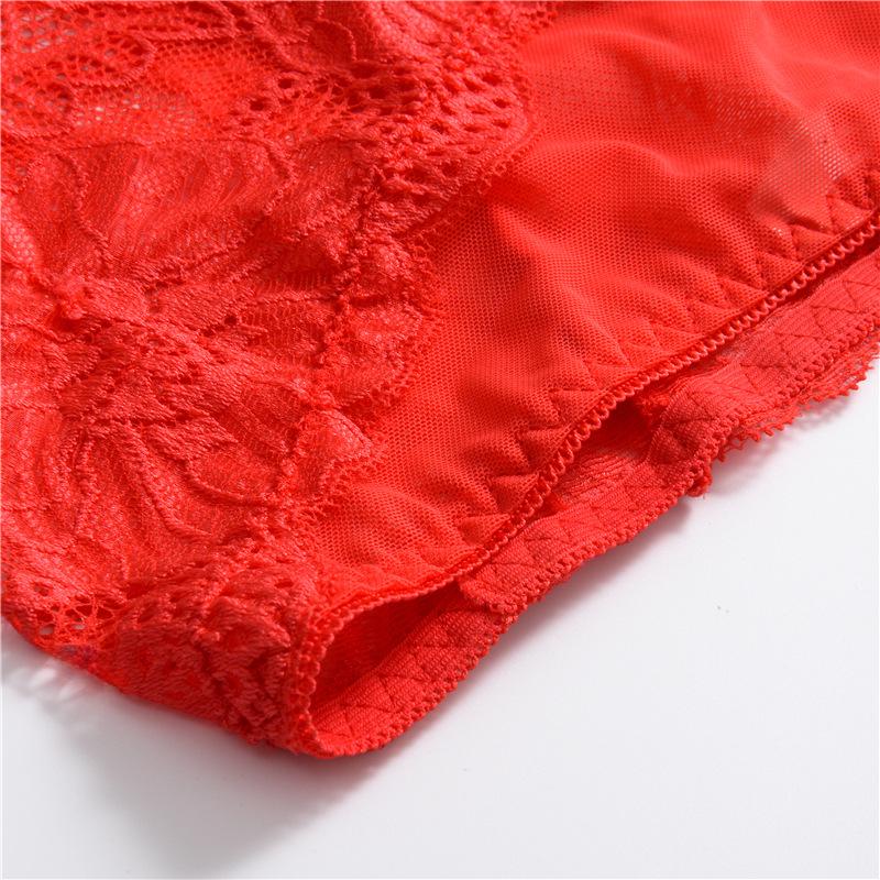 Chiloți transparenți din dantelă cu talie mijlocie, cu crotch din bumbac respirabil și design care ridică șoldul