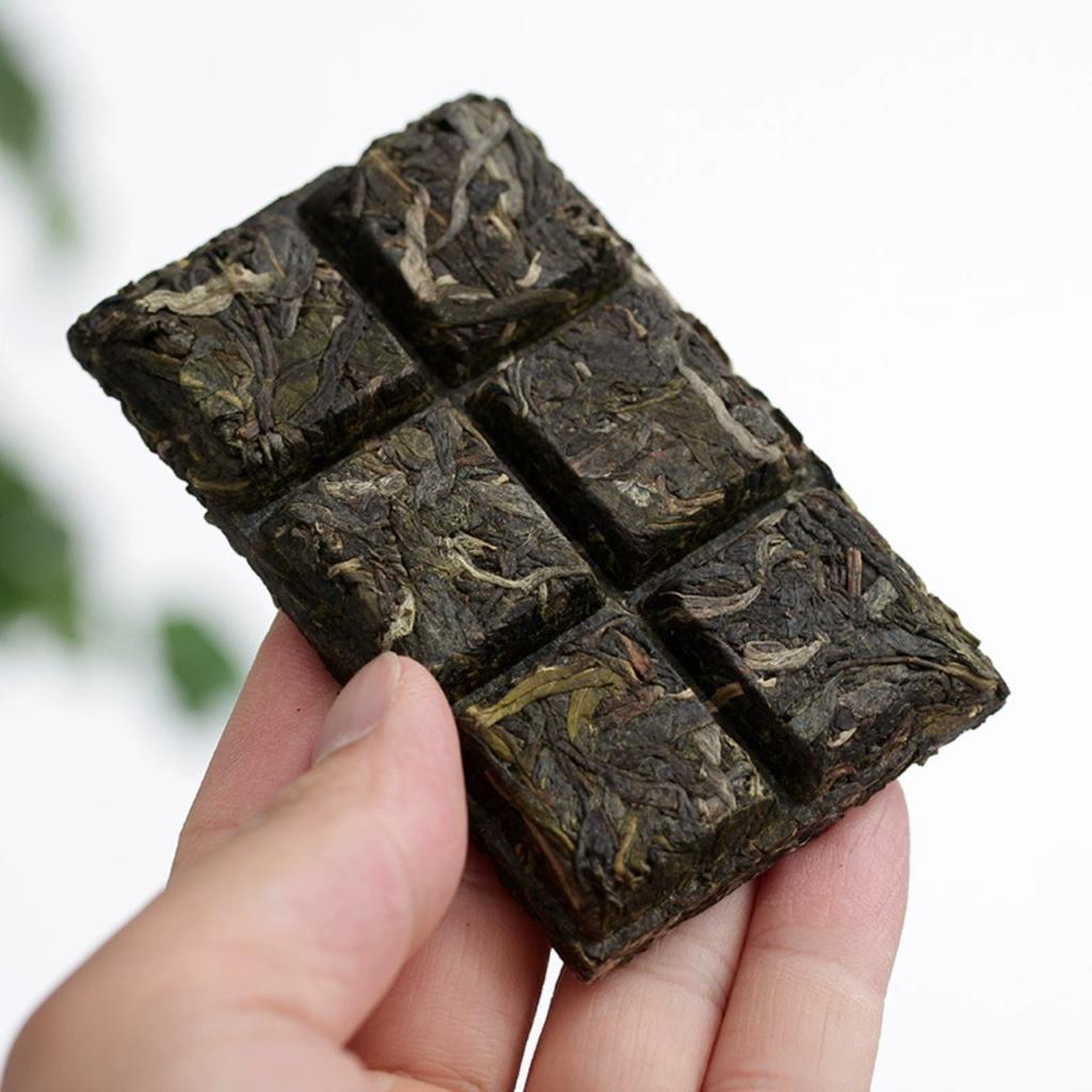 Yunnan Pu'er Tea Icelandic Sweet Big Tree Ancient Tree Puer Raw Tea Brick 50g