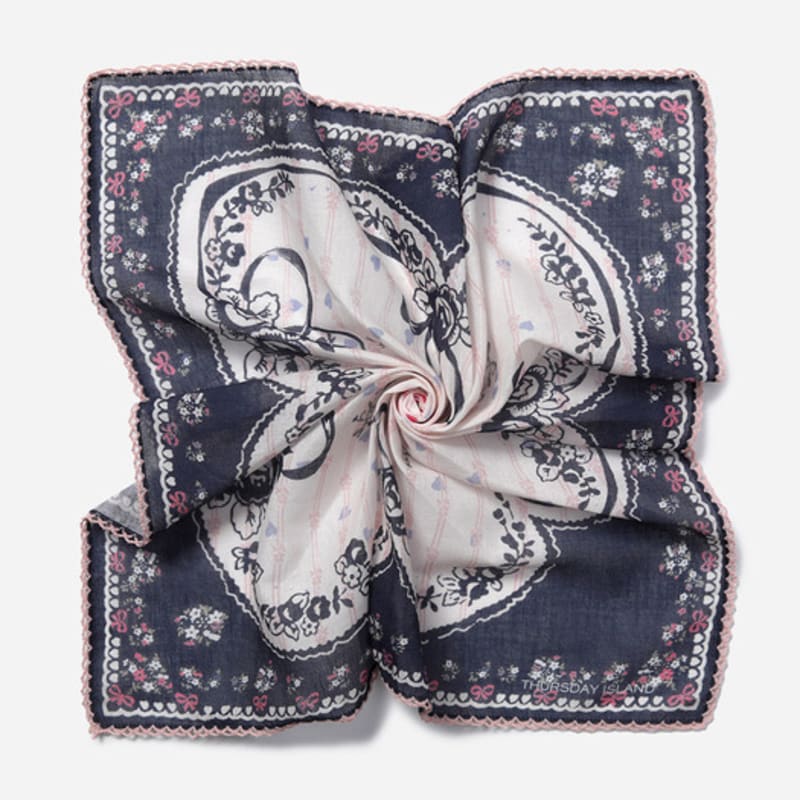 Thursday Island Moro Flower Bandana_T256MHC147W