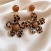 2025 Autumn/Winter Women's High-End Simple Earrings: Versatile Design with Maillard Color System