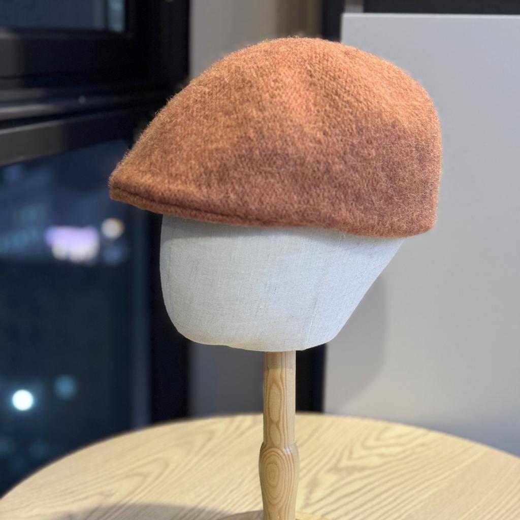 Embroidered Letter R Shaped Beret Hat for Women in Autumn and Winter Cashmere Blend Warm Reverse Wear Forward Hat