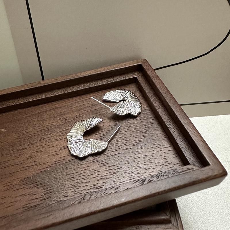 Korean Style S925 Sterling Silver Fan-Shaped Texture Stud Earrings