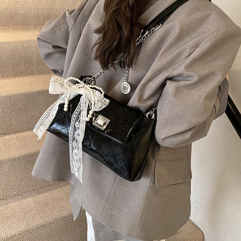 Premium sense small bag women's 2025 new spring and summer versatile diamond chain messenger bag casual women's small square bag