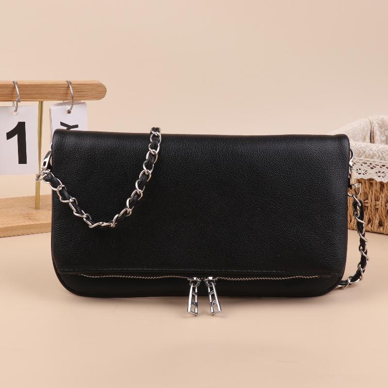 Black Chain Shoulder Bag Pattern Mini Crossbody Bag for Women Party Dating Daily Accessory