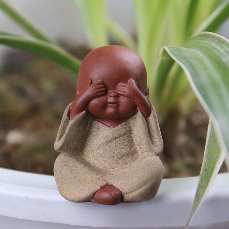 Keramik-Ornamente Mönch Kleine Buddha-Statue Mönch-Figur Handwerkskunst Dekoration