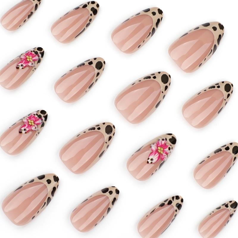 Press on Nail Short Almond Acrylic Autumn Winter Leopard Floral Designs Nail Stick on Nail For Fashion Women And Parties