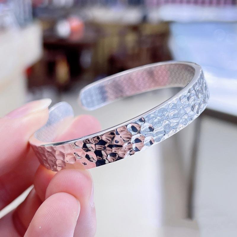 

Zuyin 999.9 Ретро гладкий однотонный браслет с узором молотка ручной работы, этнический стиль Zuyin, мужская и женская индивидуальность, маленькая и популярная рука Adjustable size