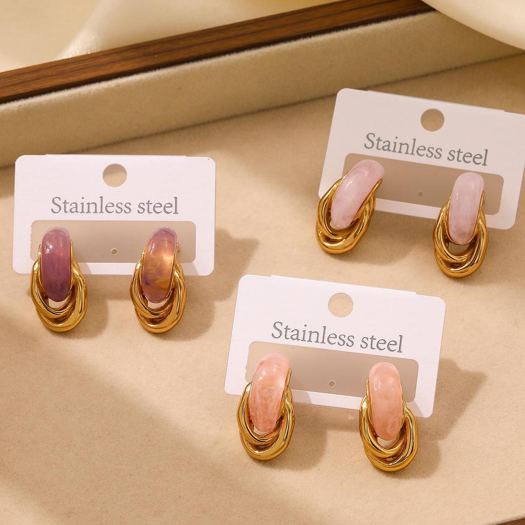 European & American Retro Stainless Steel Curved Stud Earrings - Versatile, High-End Temperament Ear Ornaments for Women