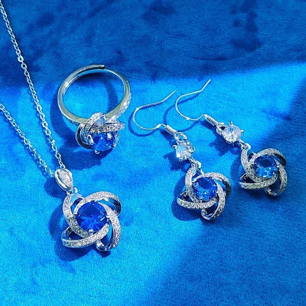 Maldives four-leaf clover sapphire necklace open ring necklace pendant jewelry set