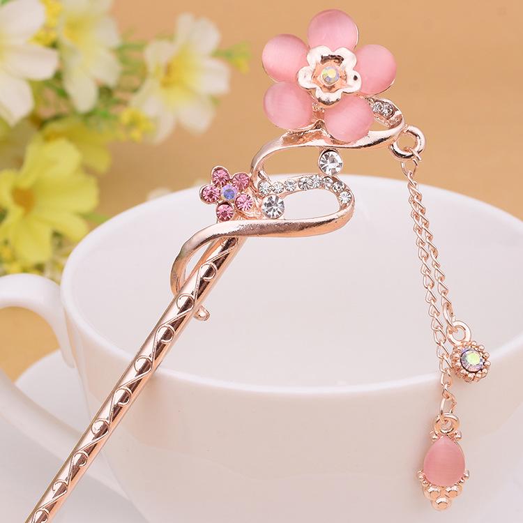 Women's 2026 Spring/Summer Chinese Tassel Alloy Hairpin - Qipao Hair Accessories