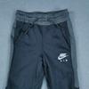 Nike Calça Esportiva de Malha SwooshAir Série Lifestyle Esportivo Fleece Espessado Com Punho Respirável Casual Calça Infantil Preta AR7301-010