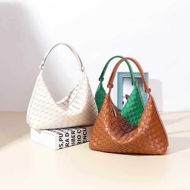 IELGY Women's Versatile Handwoven Bag, Fashionable and Simple Lunch Box Handbag, High-end Niche Shoulder Armpit Bag