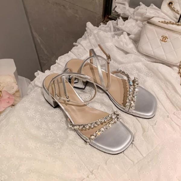 Sandals Women's Summer Thick Heels Cool Slippers 2025 French Light Luxury Rhinestone with Open-toed Women's Shoes Outside Wearing Fairy Style