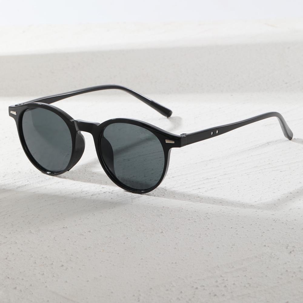 Korean-Japanese Retro Round Frame Sunglasses, Ultra-Light, UV Protection, Unisex Trendy Design.