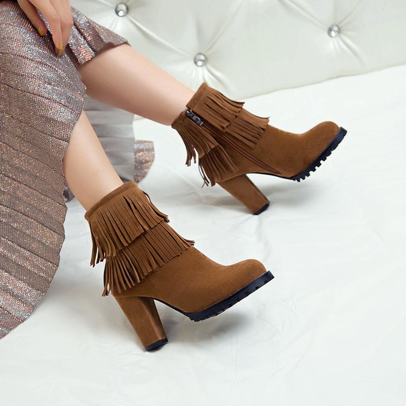 Large Size Women's Shoes-Short Tassel Martin Boots Thick Heel Medium Heel Fashion Women's Boots Europe and America