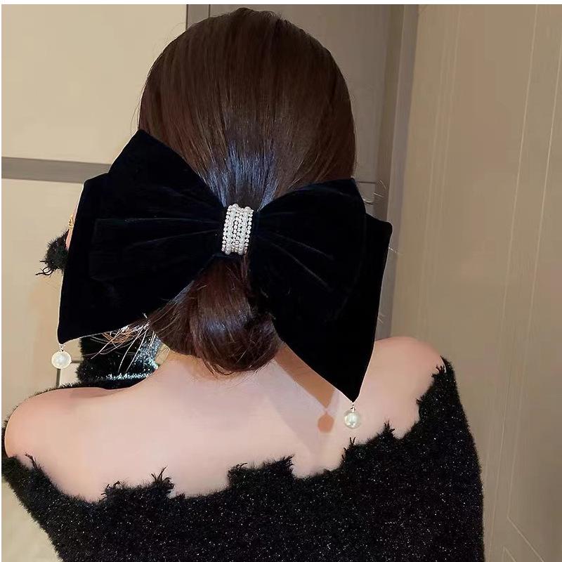 French Retro Red Velvet Oversized Bow Hair Clip for Women - Autumn/Winter Edition
