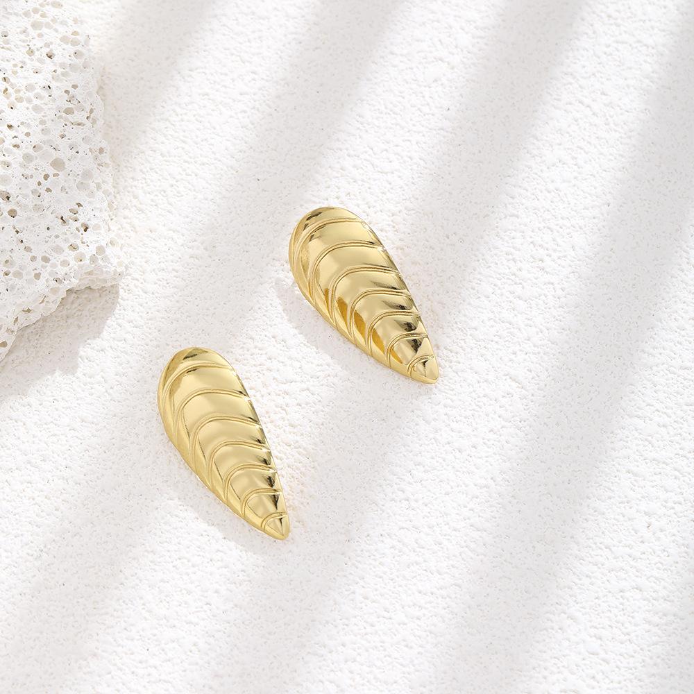 Exaggerated Geometric Texture Stainless Steel Stud Earrings Women'S Personality Niche Design Earrings Light Luxury High-End Earrings