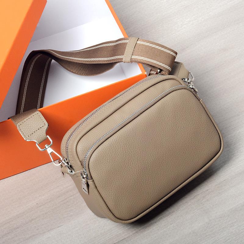 A Fashionable and Niche Single-shoulder Crossbody Bag with Multiple Layers of Exquisite Small Square Bag