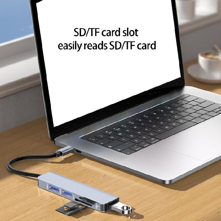 Aluminum USB Type C Hubs With HDTV Output USB Port And Memory Card Reader For Computers