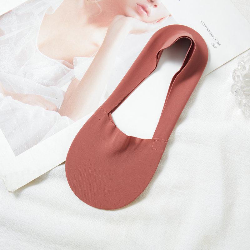 Women's Ice Silk Low-Cut Seamless Socks – Anti-Slip Invisible Spring/Summer Short Socks