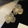 Gold Hollow Pearl Flower Earrings Women's Light Luxury High-end Temperament Stud Earrings Niche Design French Exquisite Earrings