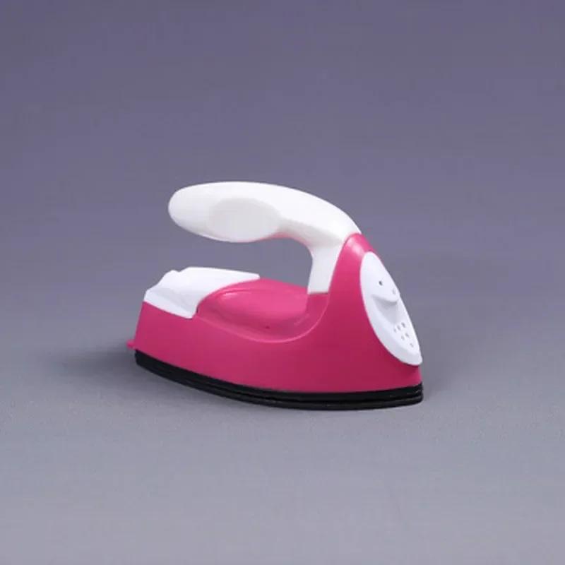 Nuovo Mini Ferro da Stiro Elettrico Portatile Design Protezione dal Calore Portatile da Viaggio Accessori per Stiratura Abbigliamento Cucito Artigianato Casa