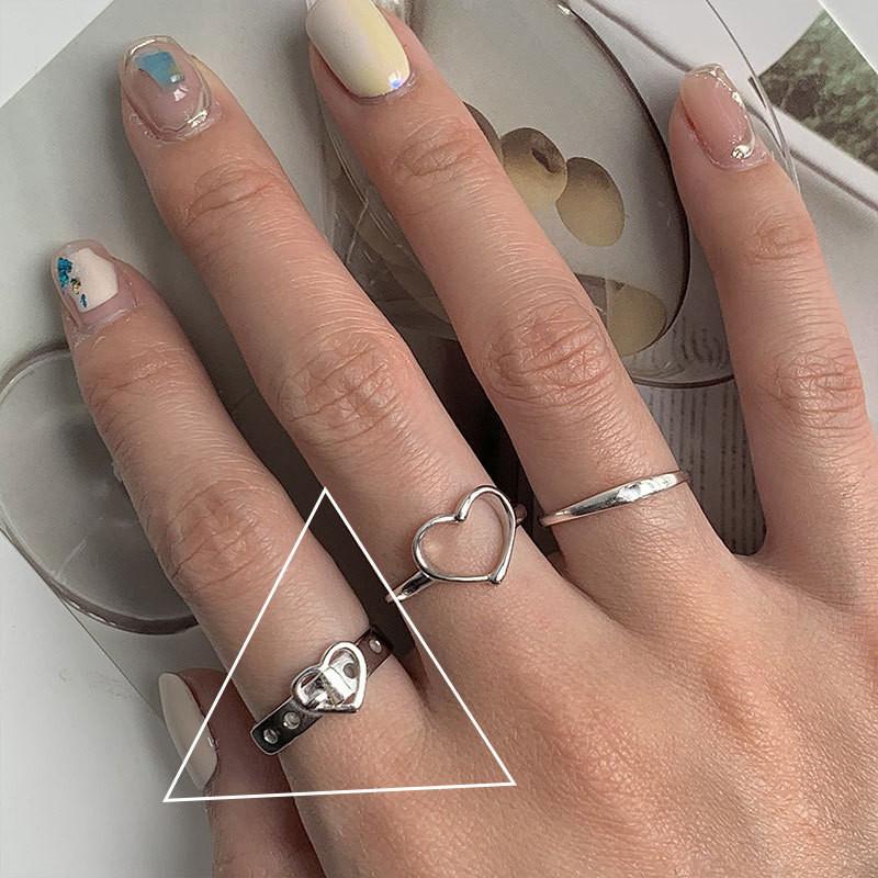 925 Crafted Beautifully Sterling Silver Heart Ring With Adjustable Design And Unique Patterns For Fashionable Women Gifts And