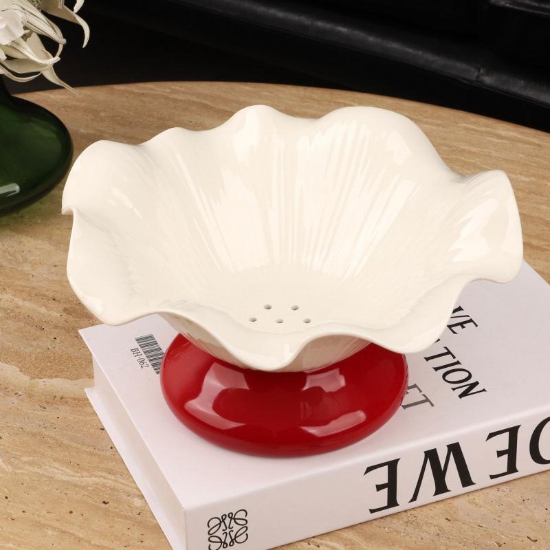 Creative Lily Drain Fruit Plate Ceramic Cute High Value Living Room Ornament High Foot Dried Fruit Snack Candy Plate