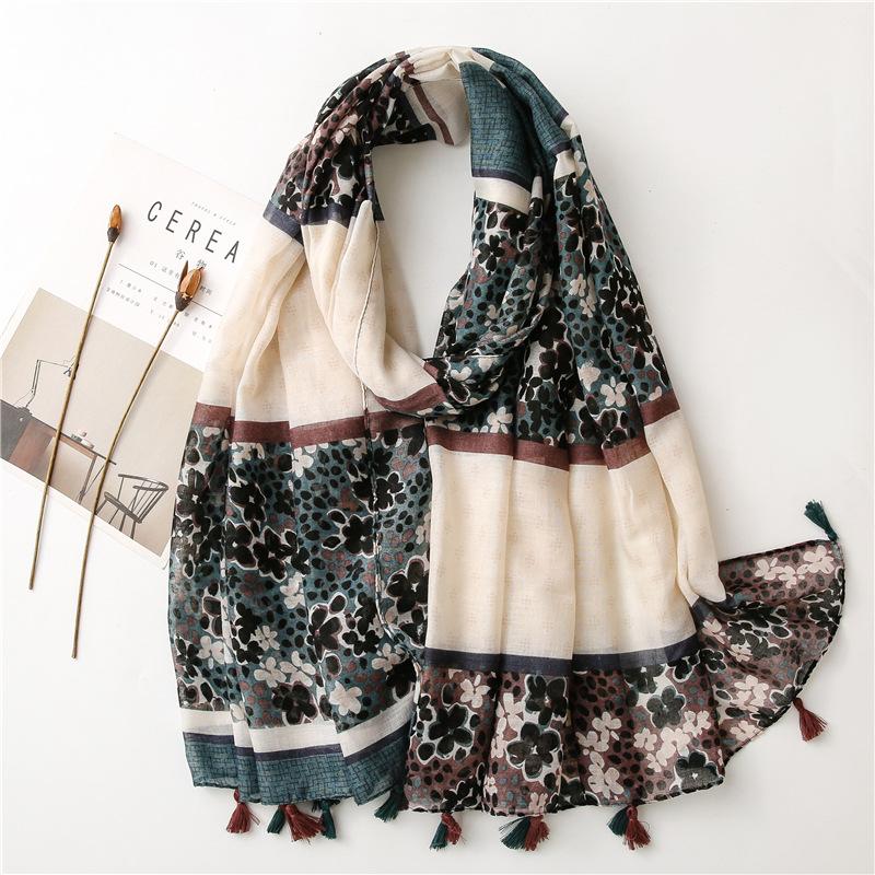 Lovely Patchwork Aztec Floral Tassel Viscose Shawl Scarf Lady High Quality Wrap Headband Bufandas Muslim Hijab Sjaal 180*90Cm