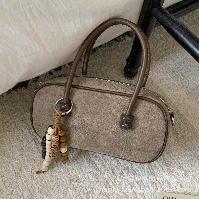 This year's popular bag women's new 2025 high-end handbag autumn and winter super popular messenger Boston small bag