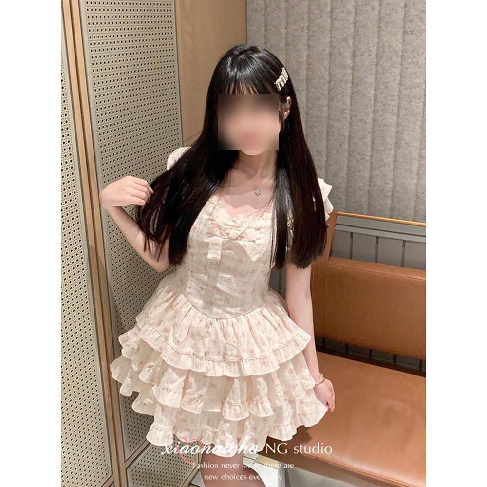 Feng Xiao flying sleeve floral dress female summer gentle small man waist fluffy cake short skirt