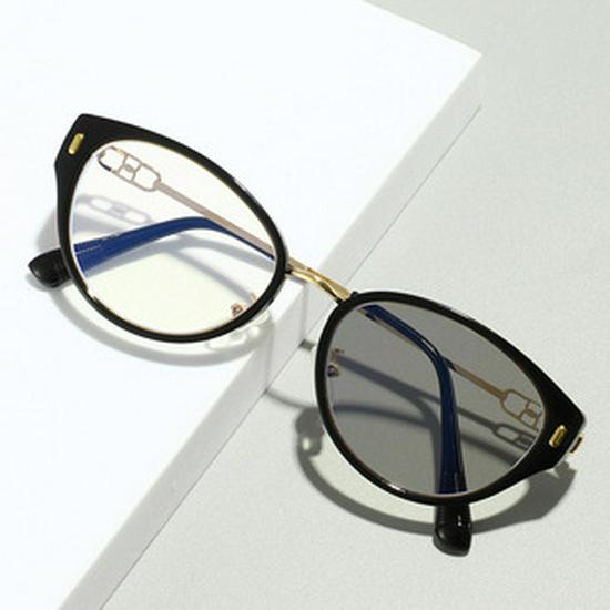 Men's Retro Anti-Blue Light Photochromic Glasses with Double Bridge Metal Frame, Suitable for Prescription Lenses