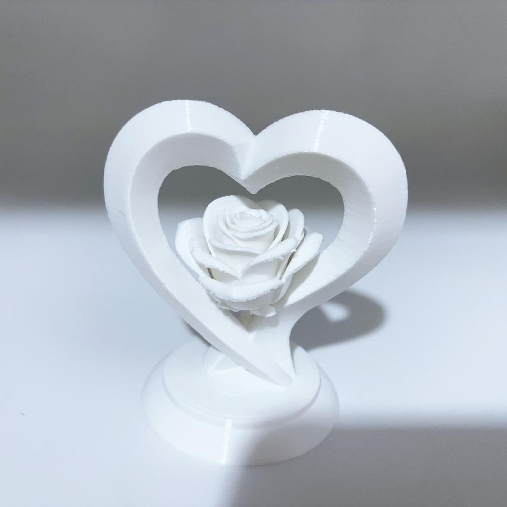 Love Rose Statue Ornament, Valentine's Day Love Rose Love Theme Desktop Decoration, Anniversary and Other Romantic Scenes