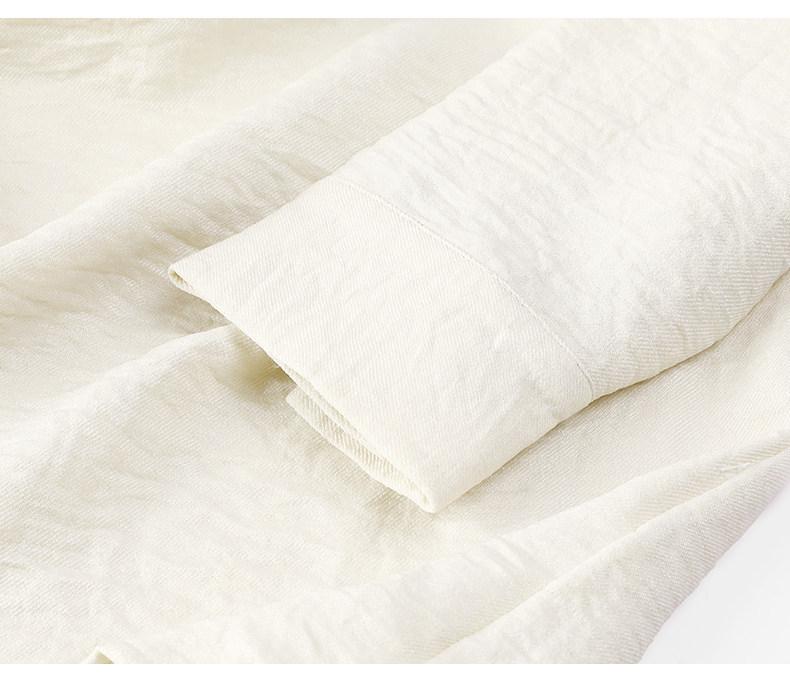 Damen Off-White Slim-Fit Langarmhemd mit fließendem Kragen - Vielseitiges Design für Herbst/Winter 2025