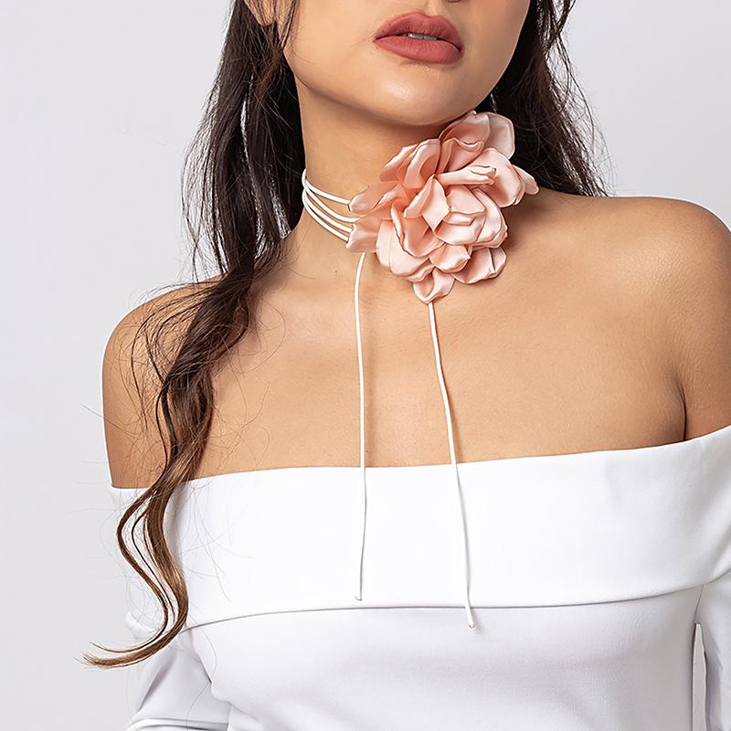 Exaggerated Big Rose Flower Clavicle Chain Necklace Adjustable Bowknot Choker