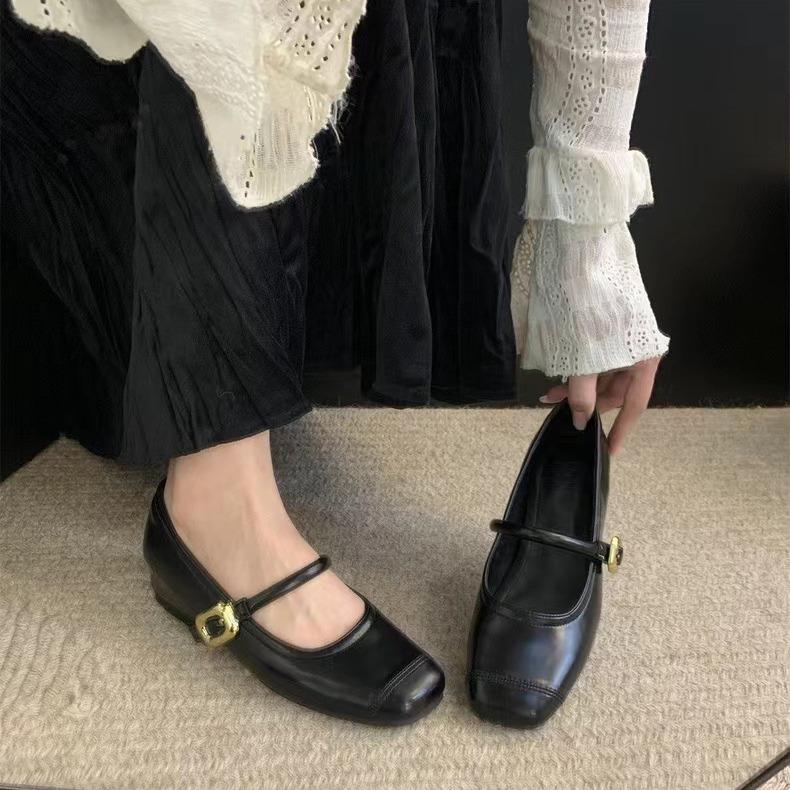 

Внутренняя высота Мэри Джейн маленькие кожаные туфли одинарные туфли 40 чёрный