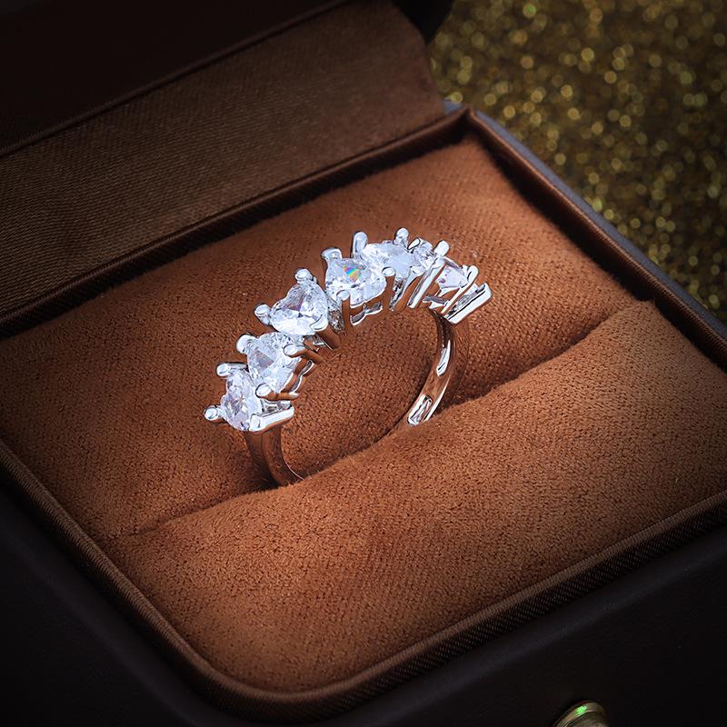 

Exquisite copper Plated Ring New Arrival AAAA Heart Shape Zircon Ring for Women s Wedding Party Jewelry Pairs Rings 10