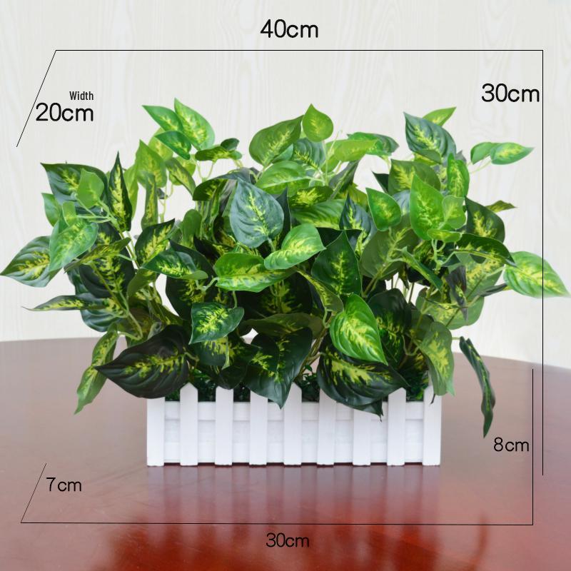 Arrangement de Pothos, Herbe Artificielle et Fleurs en Soie pour la Décoration de la Maison