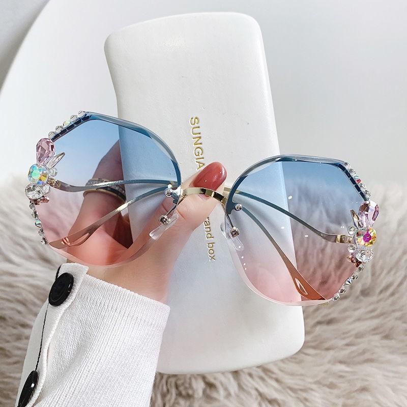 2023 Luxe Merk Design Vintage Randloze Strass Zonnebril Dames Heren Mode Verloopglazen Zonnebril Schaduwen voor Dames